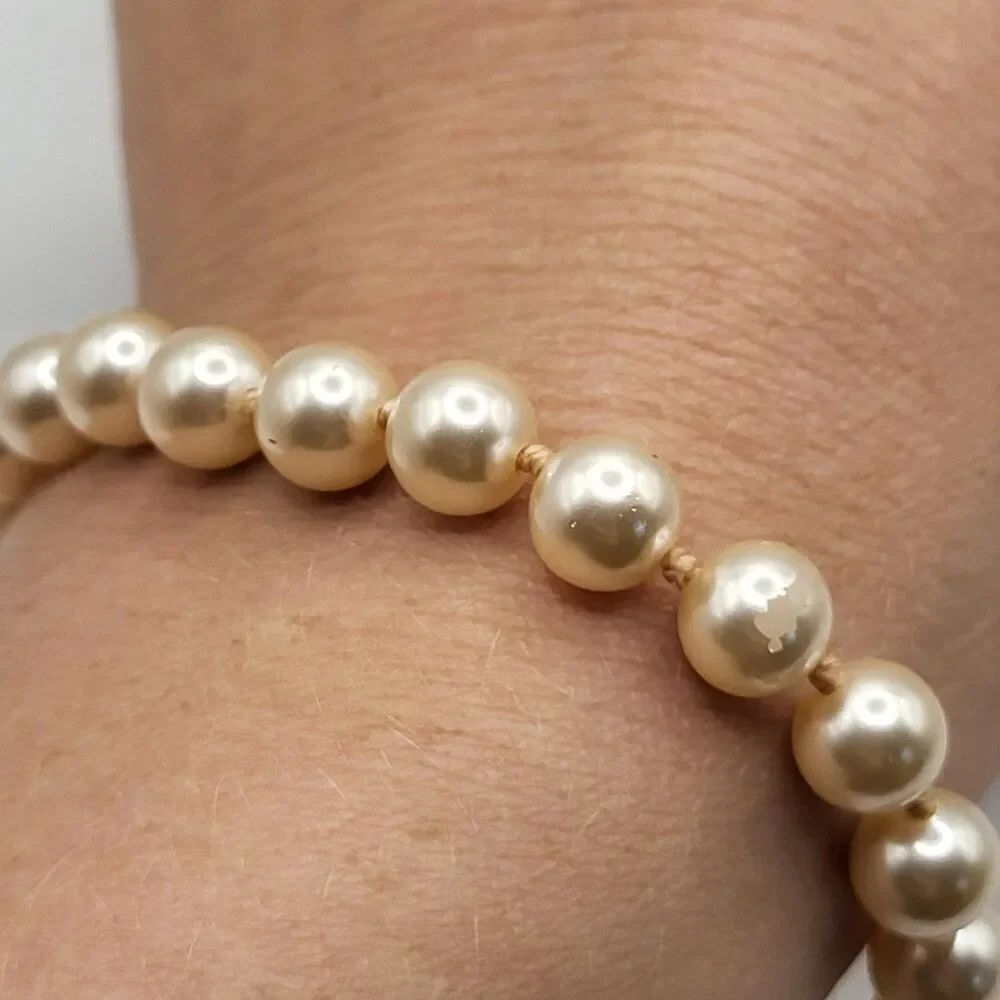 Vintage Hollywood Glam Imitaiton Pearl Bracelet 7.5in